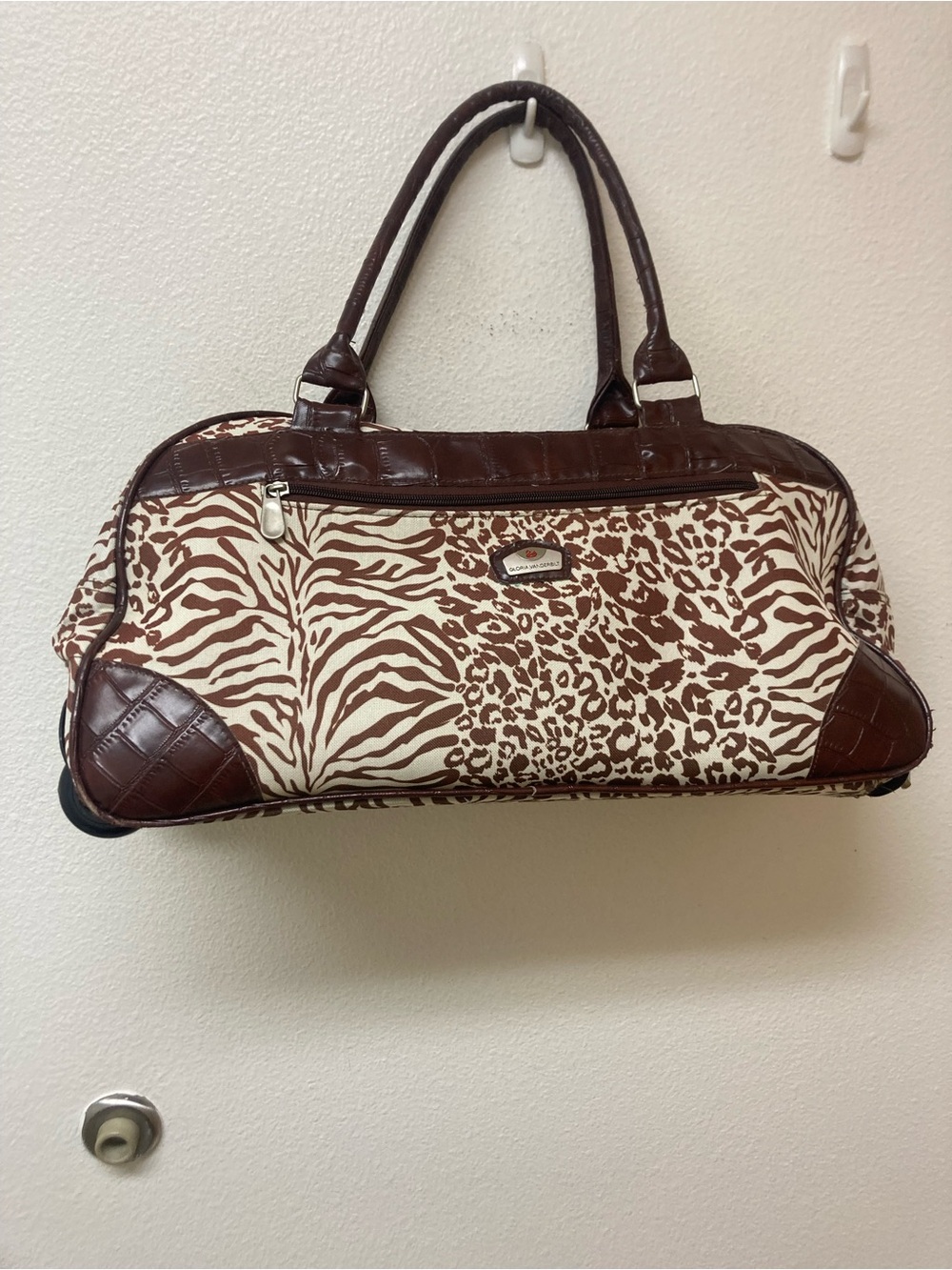GLORIA VANDERBILT Animal Print Luggage Overnight Bag on Wheels